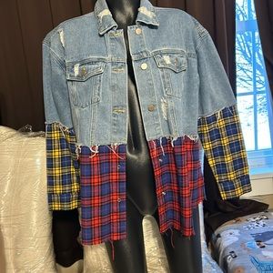 Very nice shirt jacket purchased from boutique and never worn.